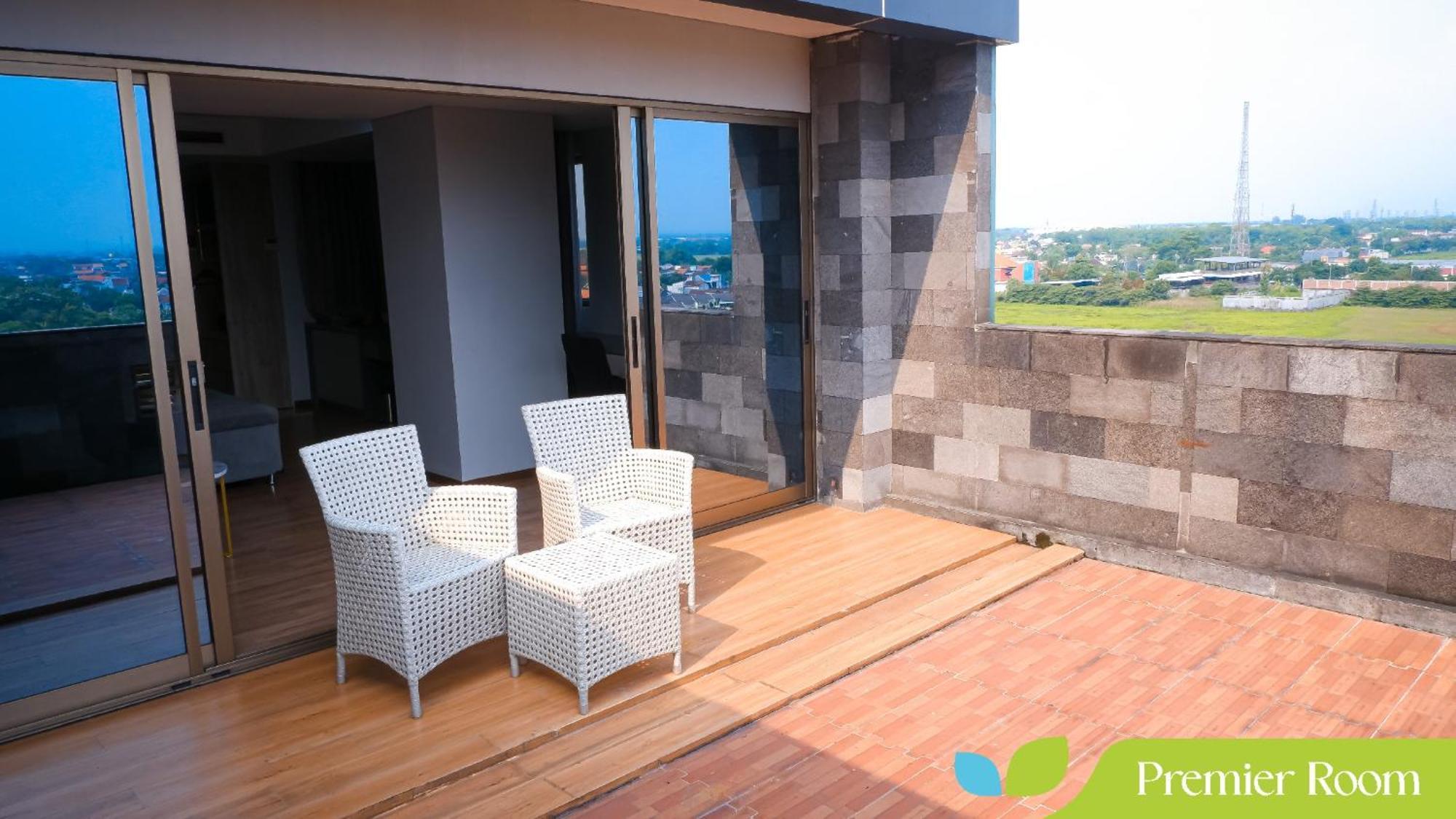 Hotel Ayola Sunrise Mojokerto Exterior foto